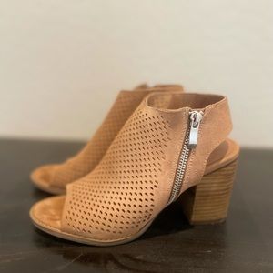 Steve Madden Abigail Block Heels - Tan - Size 7